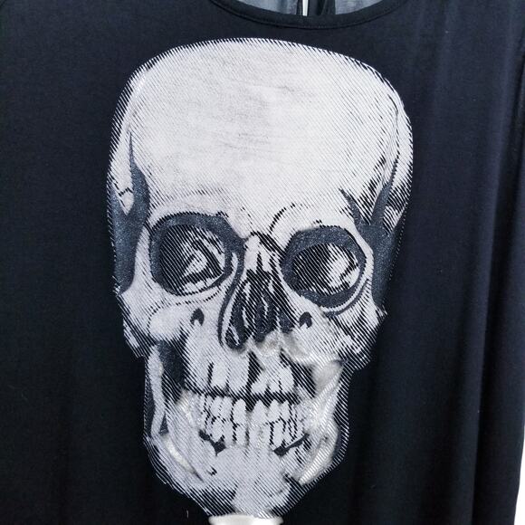 TORRID Skull Tank Deep Scoop Neck Sleeveless Longline Hi Low Black - Picture 2 of 6